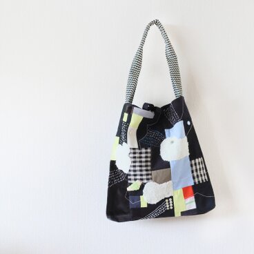 ワンハンドルバッグ　ブラック＆ステッチ25-2