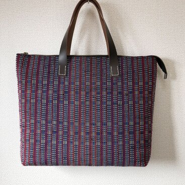 裂き織り　カラフル糸のファスナートート（本革持ち手）