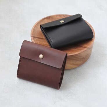革の小さめ財布（チョコ） /　コンパクトなお財布