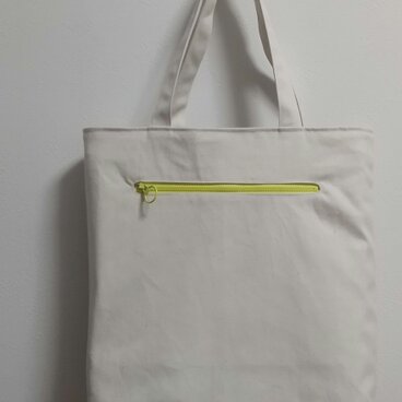 帆布のA4トート  ファスナーポケット付き