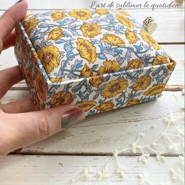 Pom doux petite ＊ リバティ アステルリースの布箱（イエロー）