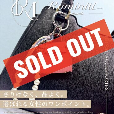 【ホワイト】パール付きミニバッグチャーム