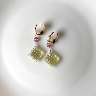 レモンクォーツとトルマリンのソフトタッチイヤリング