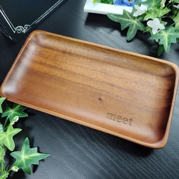 木製トレイ　アカシア　名入れ　文字入れ　キャッシュトレイ　小物置き　彫刻　