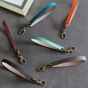 レザーストラップ 丸型カラビナ付き ナスカン付き LF-044 マルゴー スマホストラップ スマートキーストラップ