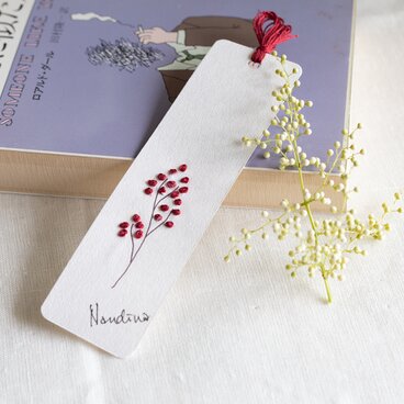 紙刺しゅう しおり 南天の実