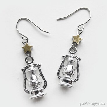 星とランタンのフックピアス【イヤリング等変更可】