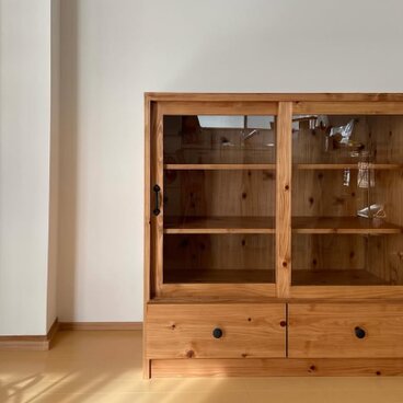 ガラス引き戸　日田杉食器棚　サイズオーダー、カスタムオーダー可能