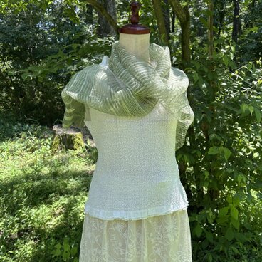 草木染めインドシルクストール（ヨモギ染め）