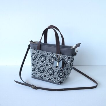 サークルレース　2Wayプチバッグ　黒