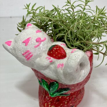 植木鉢　セメント　ミニプランターサイズ白猫いちご形プランターオブジェ手作り