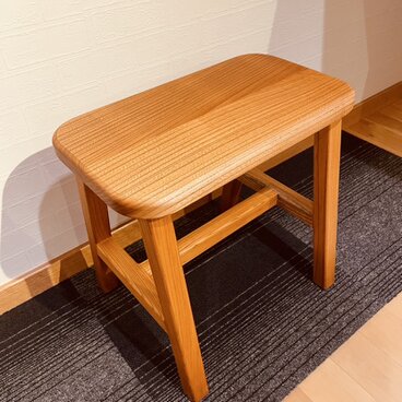 ケヤキ　ロースツール