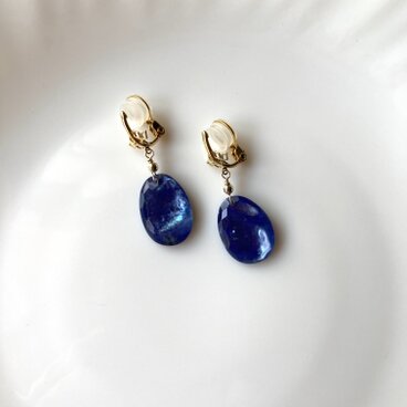 ラピスラズリのトリプレットストーンのイヤリング