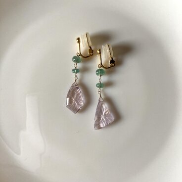 アメジストとコーネルピンのソフトタッチイヤリング