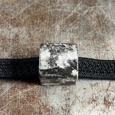 帯留(チョーカーヘッド)　黒白釉　kakututu