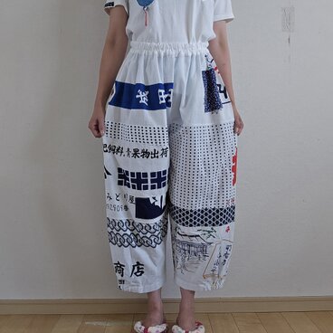 着物リメイク　白　てぬぐい　パッチワーク　パンツ