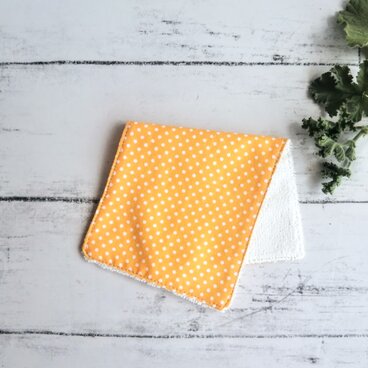 小さい水玉　ドット　ハーフハンカチタオル　オレンジ　名入れ