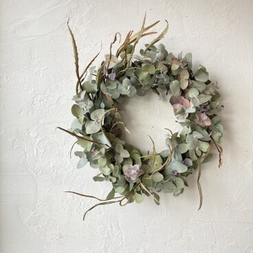 季節を問わず飾れる!!シンプルなユーカリとグレビリア25