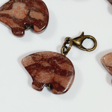 くま天然石チャーム