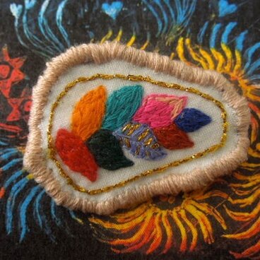 hanenohaブローチ