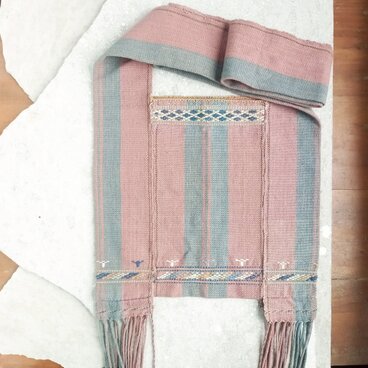 カレン族の草木染め手織りショルダーバッグ / くすみピンク×ブルーグレー 植物柄 / 手縫い 1点もの