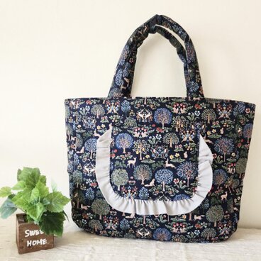 たっぷり入る♡北欧柄トートbag