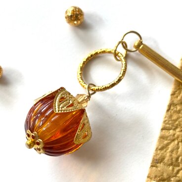 かんざし　べっ甲カラーのどんぐりビーズ　琥珀風　秋　一本挿し　一本簪　涼しげ　ブラウン　茶色　和風