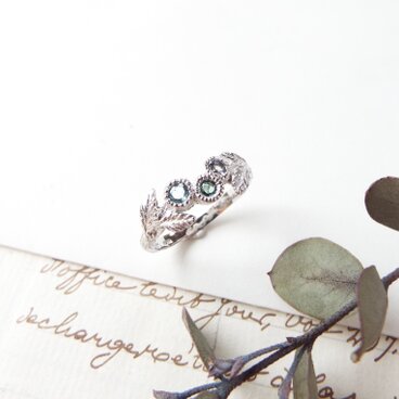 小さな花屋　スプレーローズ（トルマリン）