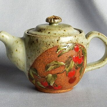 釉描彩さくらんぼ図手付き急須