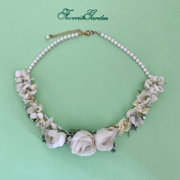 ウエディングの首飾り