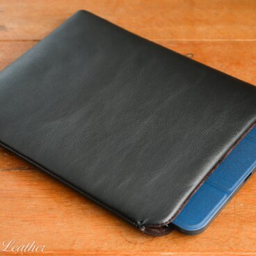 《WATERPROOF LEATHER》レザースリーブケース 8.3インチiPad mini　ブラック