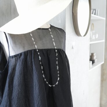 long necklace silk 雫トパーズ