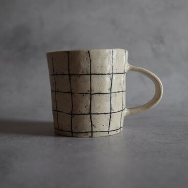 マグカップ　チェック模様