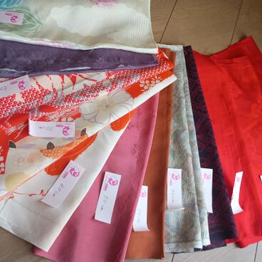 ヴィンテージ着物のはぎれ　１２枚