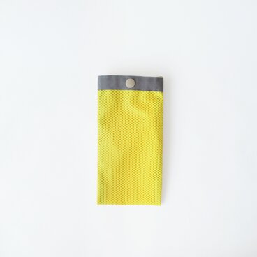 メッシュポーチ　イエロー　グレー