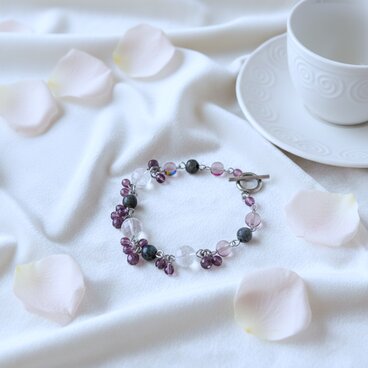 グレー＆ピンクのブレスレット(B0376)