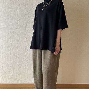 ニットトップス　ブラック　サイズ展開あり