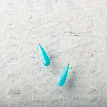 Crochet(クロシェ）鮮やかなブルーのアマゾナイト　ロジウムコーティング