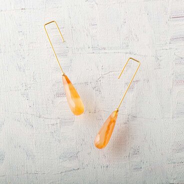 Crochet(クロシェ）オレンジの雫のようなカラーのカーネリアン（カット）　ゴールドコーティング