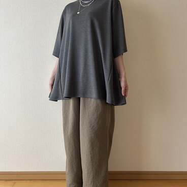 ニットトップス　グレー　サイズ展開あり