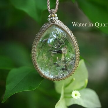 大粒★古代の水★スティルバイト水晶 マクラメネックレス2099