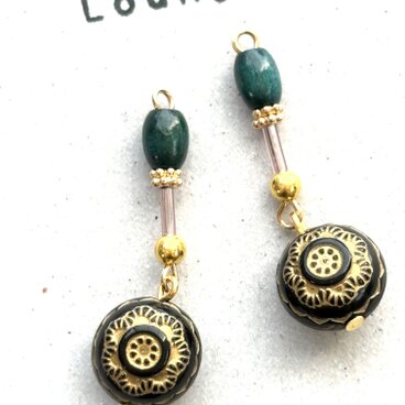 アンティークピアス ウッドビーズピアス 樹脂ピアス