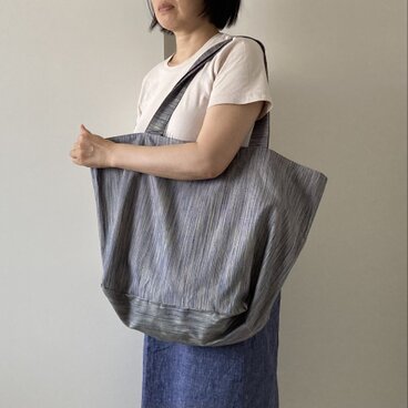 帯地のトートバッグ　グレー