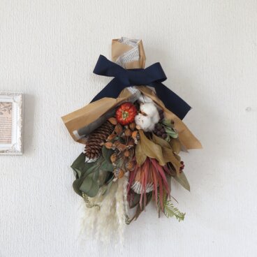 プロティアの秋色スワッグ