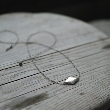 -Glitter silver- 'silver・pearl' braid long Necklace