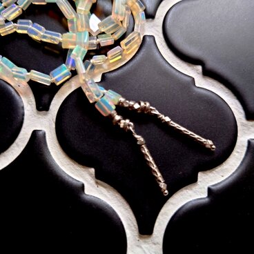 オパール（レクタングル）のミニラリエット