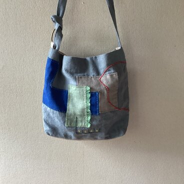 リネンのコラージュと刺し子のショルダーバッグ