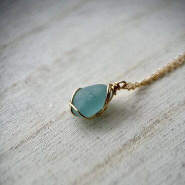 《14kgf》魅力を引き出す小さなブルーシーグラスのマグネットネックレス 48cm