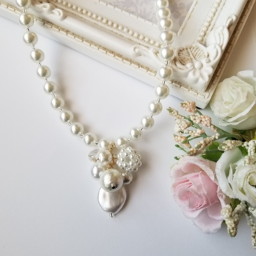 上品な輝き＊バロックパールと10mmパールのネックレス／結婚式・入学式・フォーマルアクセサリー