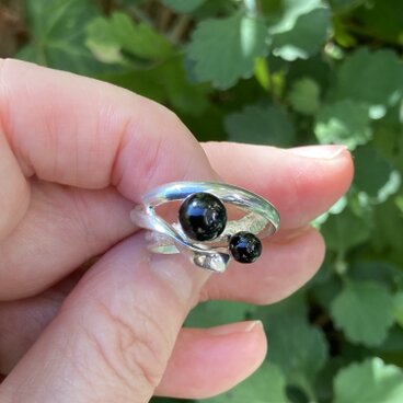 銀と二つ星のリング・950銀・ガラス＃11